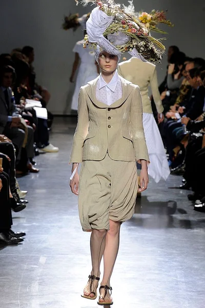 Look 41